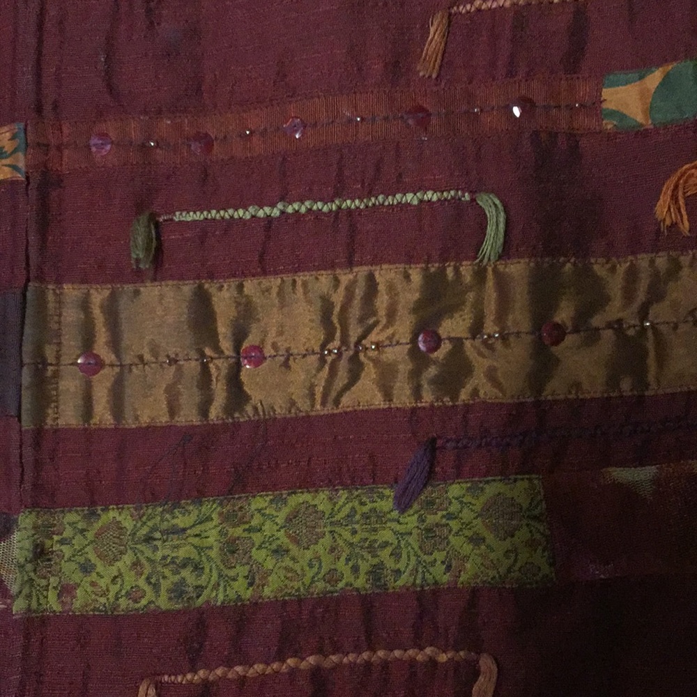 Vest - Picture 2 of 4